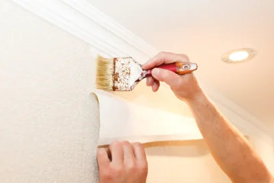 Pose de papier peint au Faou — revêtements muraux et toiles de verre